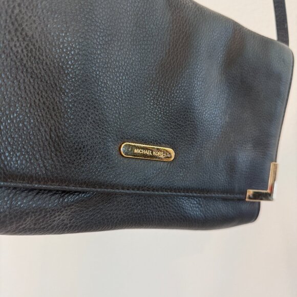 Michael Kors Black Leather Shoulder Bag with Gold Hardware - Picture 3 of 4